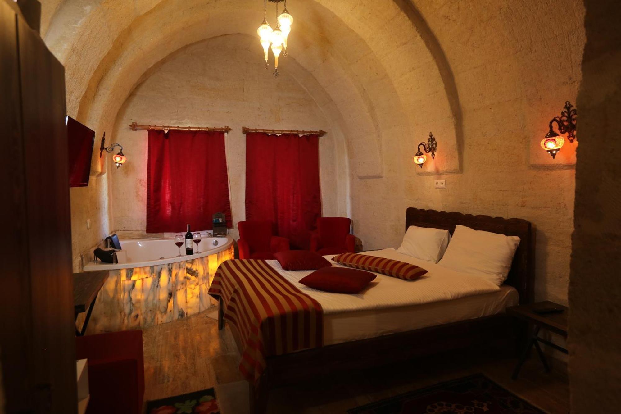 Heritage Cave Inn Hotel Гьореме Екстериор снимка