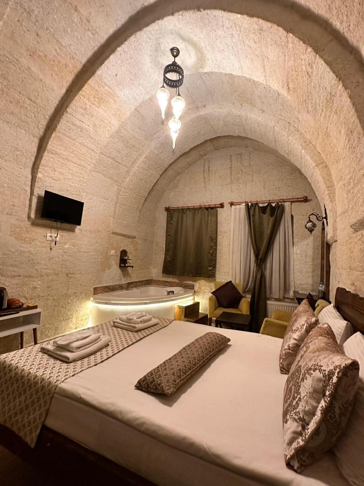 Heritage Cave Inn Hotel Гьореме Стая снимка